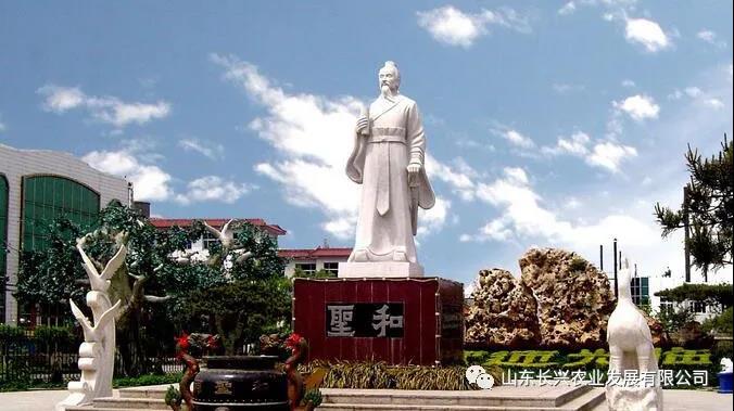 蓝天白云和圣像.jpg